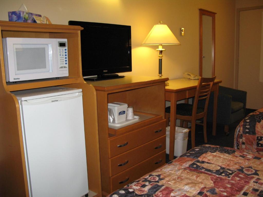 Kelowna Good Night Inn Exterior photo